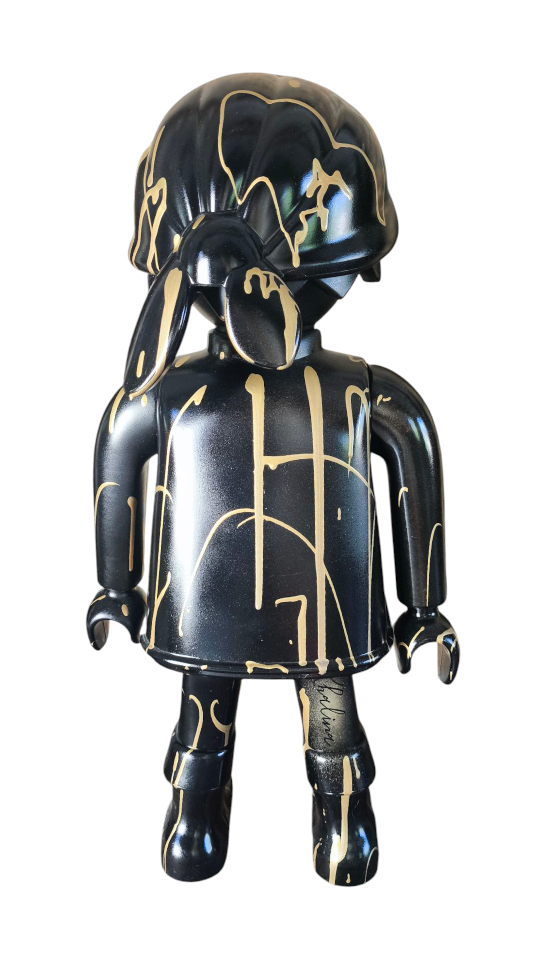Personnage XXL en hommage à Yves Saint Laurent